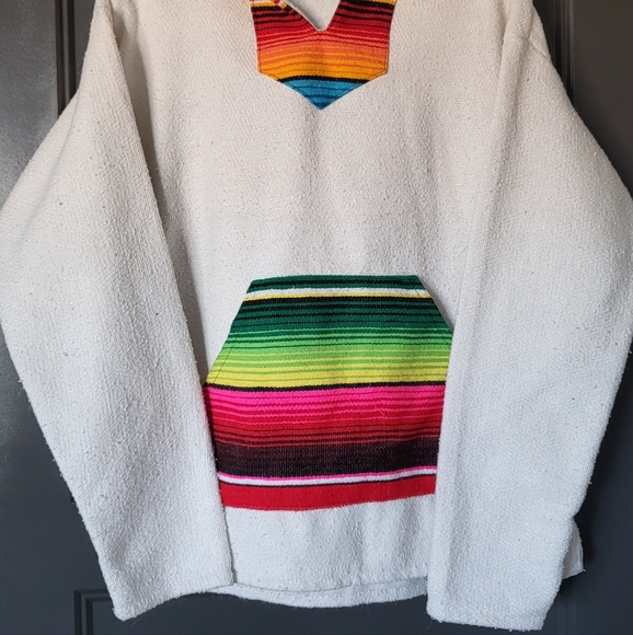 Poncho - Picture 1 of 2
